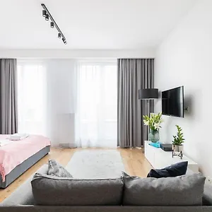 Апартаменты Slawinska 6 With Balcony By Renters, Варшава