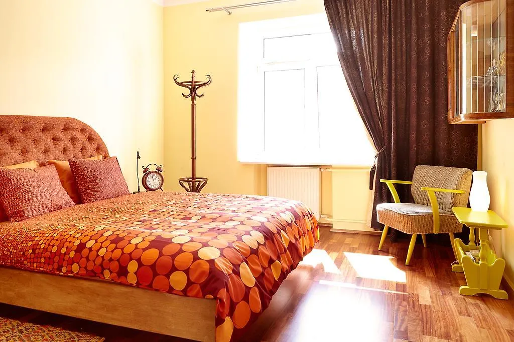 Lovely Funky Flat Near Royal Park وارسو شقة